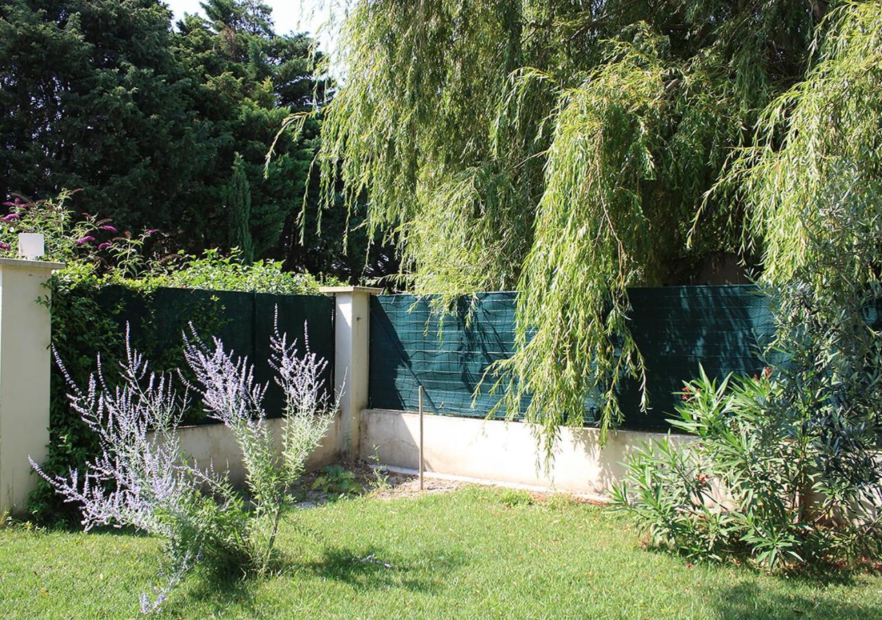 La Maison Des Invites Pernes-les-Fontaines Esterno foto